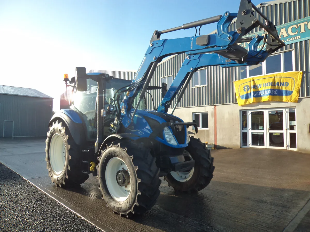 2023 New Holland T5.140 DCT - Image 2