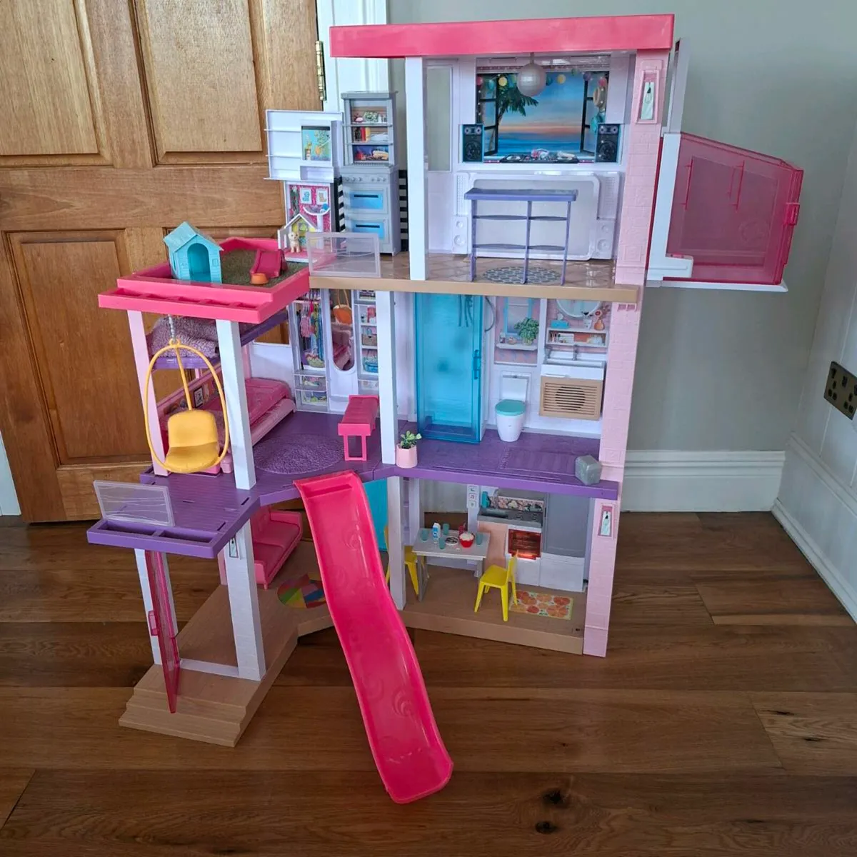 Barbie Dream House - Image 1