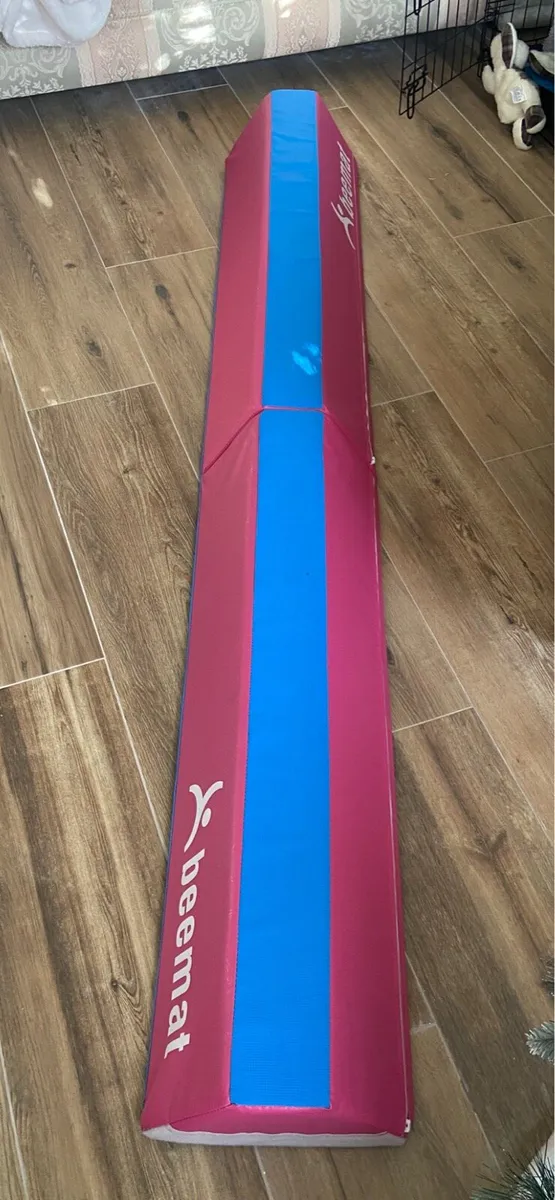 Gymnastics beam - Image 1