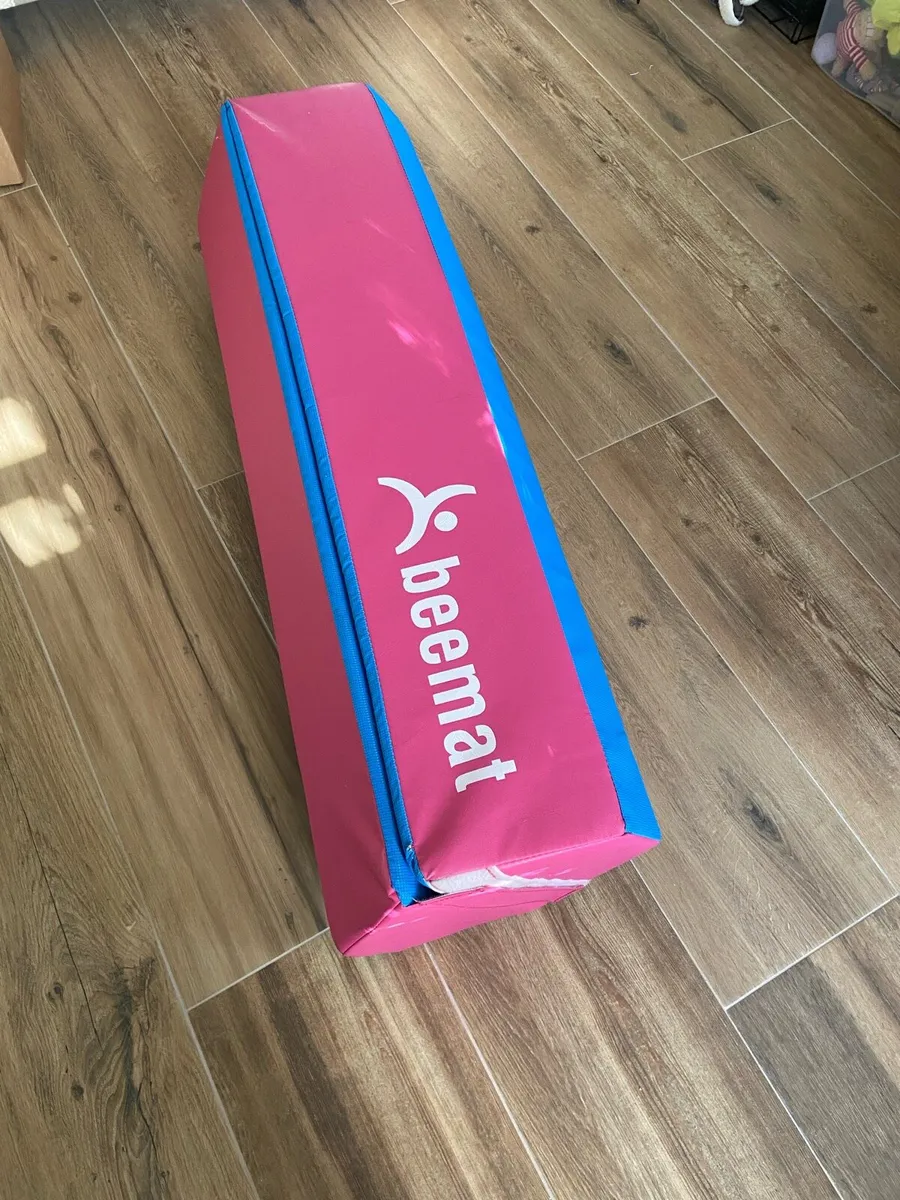 Gymnastics beam - Image 2