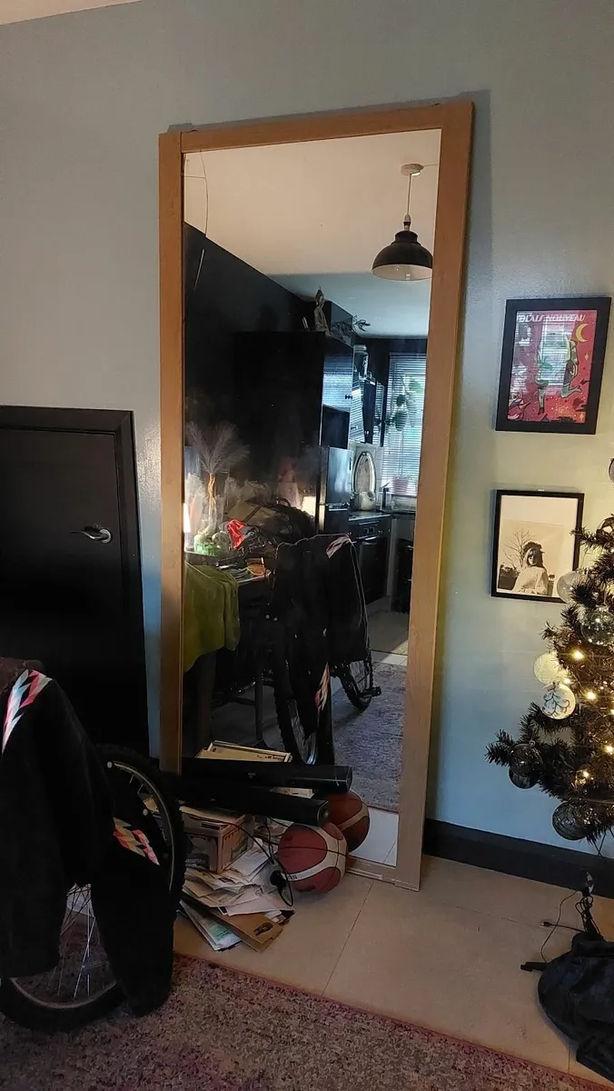 Two free large mirrors - Image 2