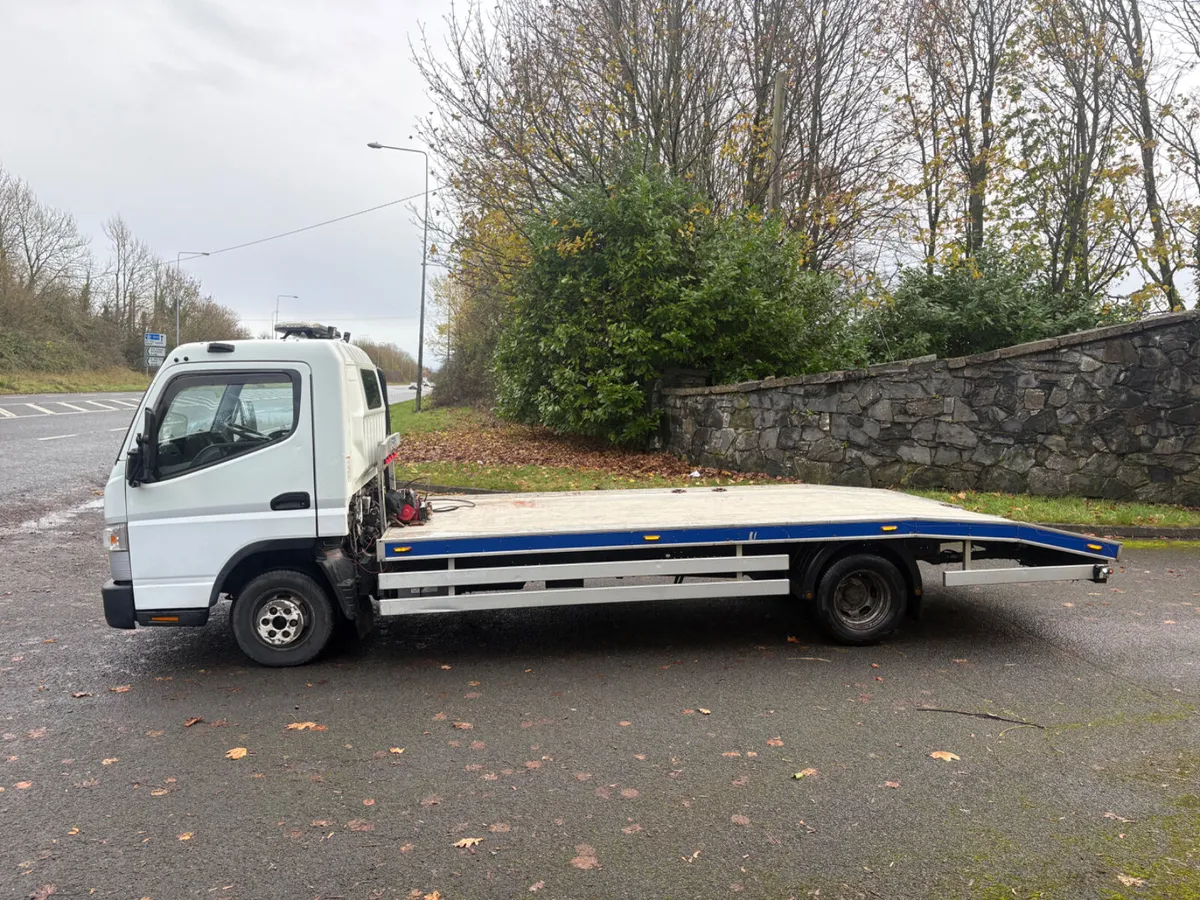 Mitsubishi Canter Recovery 3.5 T B Car License - Image 4
