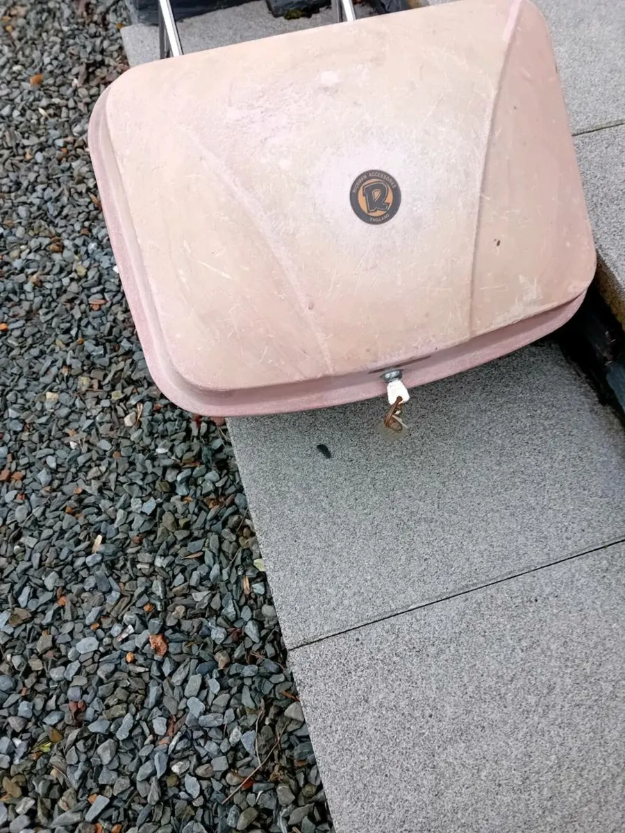 Motorcycle - Image 4