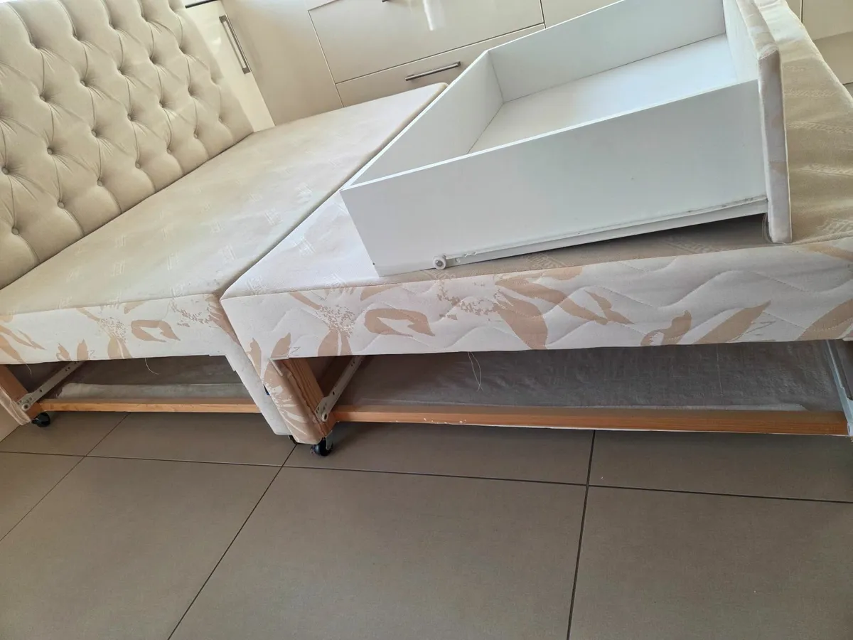 4ft6 Divan base and headboard - Image 2