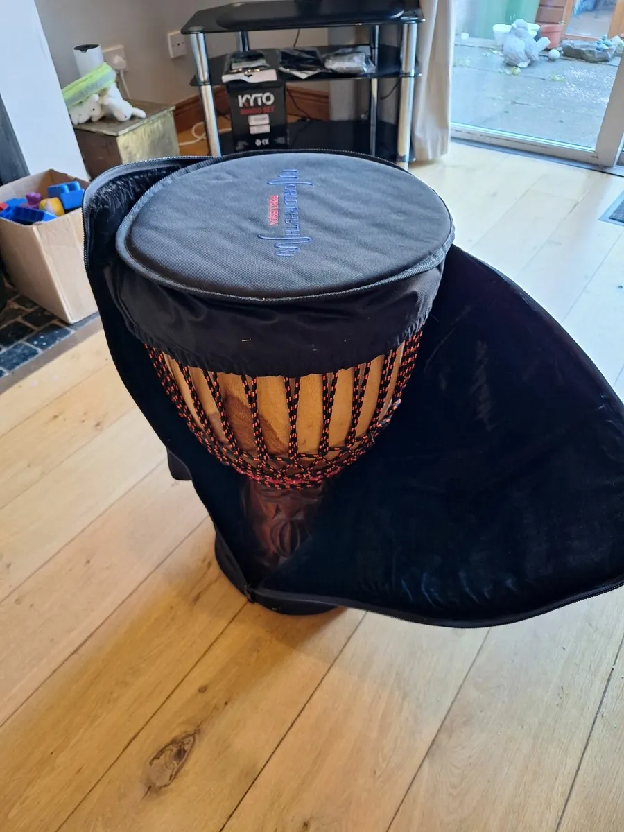 Full-Size Hardwood Djembe – Great Tone + Covers - Image 1