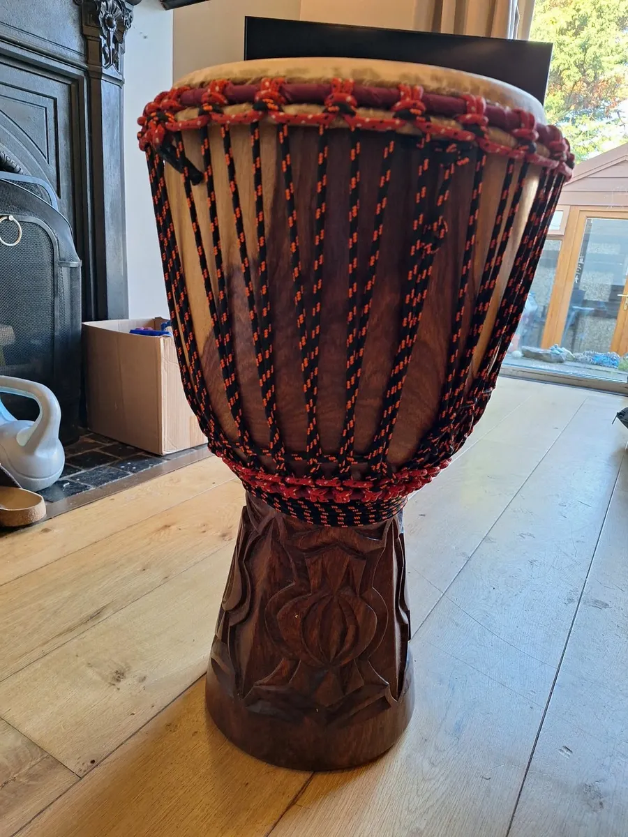 Full-Size Hardwood Djembe – Great Tone + Covers - Image 2