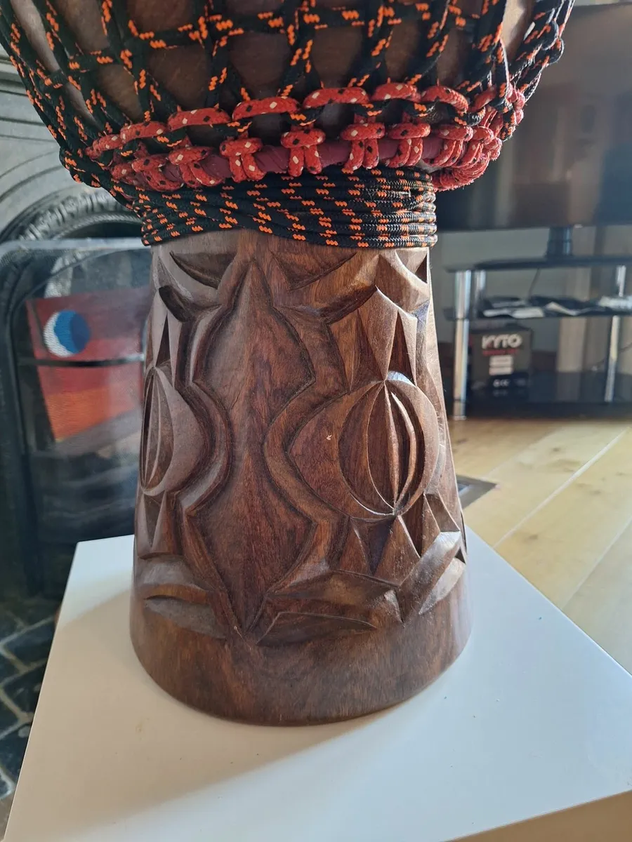 Full-Size Hardwood Djembe – Great Tone + Covers - Image 3
