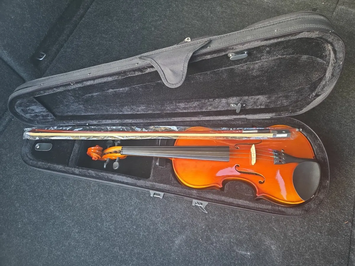 Chantry  🎻 - Image 1