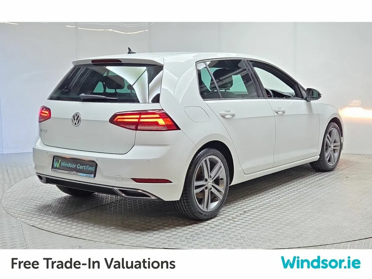 Volkswagen Golf 1.5 TSI 150HP Highline - Image 3