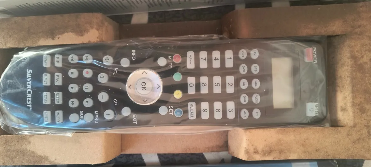 Remote Controls New. Universal LCD - Image 4