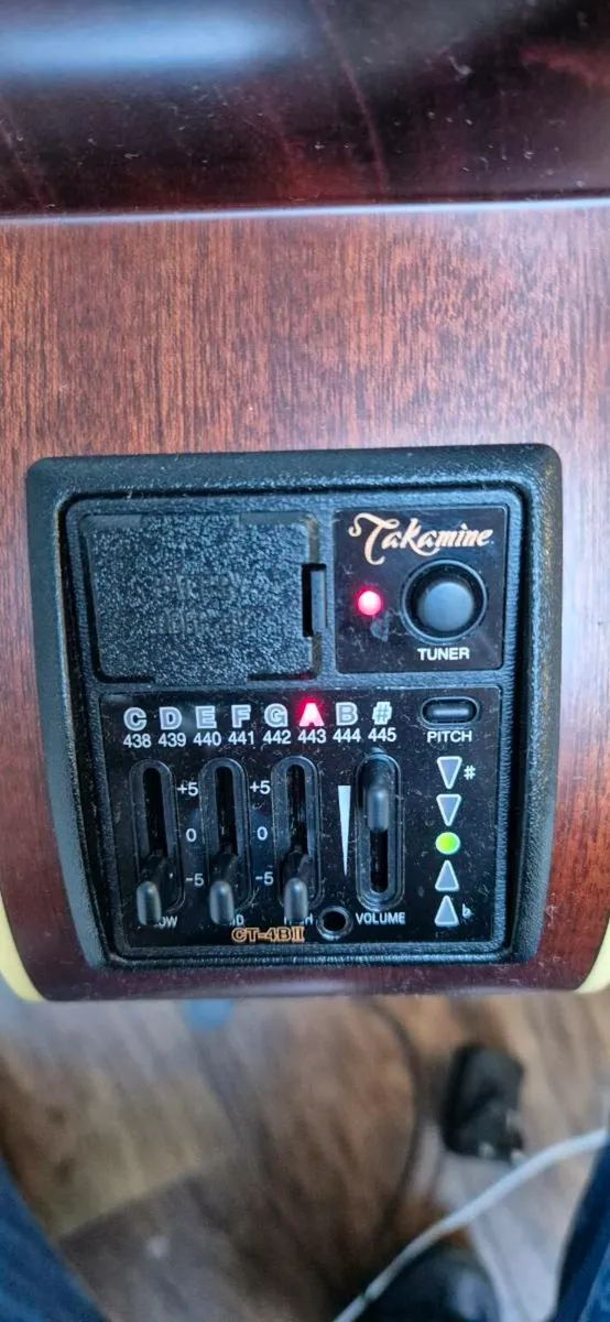 Takamine ETN10c 6 String Acoustic/Electric - Image 3