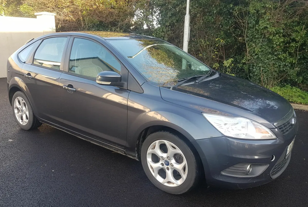 Ford Focus 2011 - FOR SALE AS SEEN - Image 2