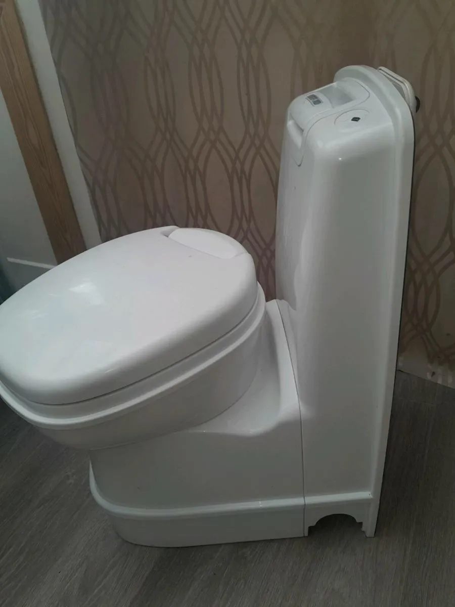 Camper  toilet - Image 1