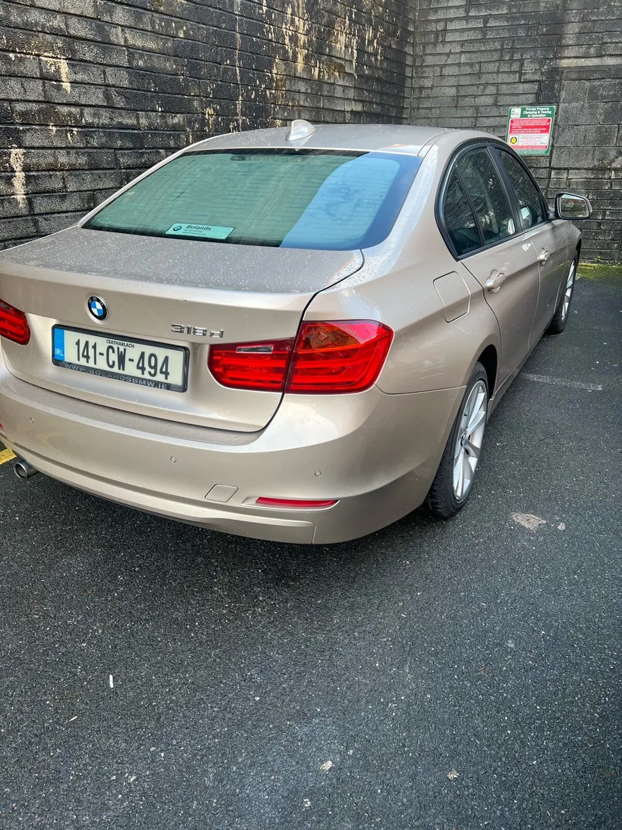 BMW 3 Series – 2014 – SE Model – Manual - Image 4