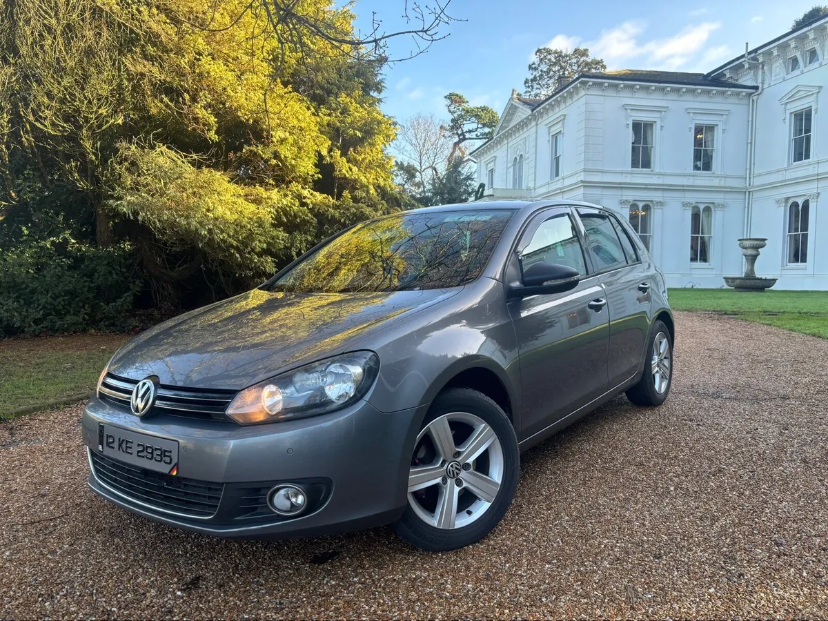 2012 Volkswagen Golf 1.6 TDI 105 bhp high spec - Image 2