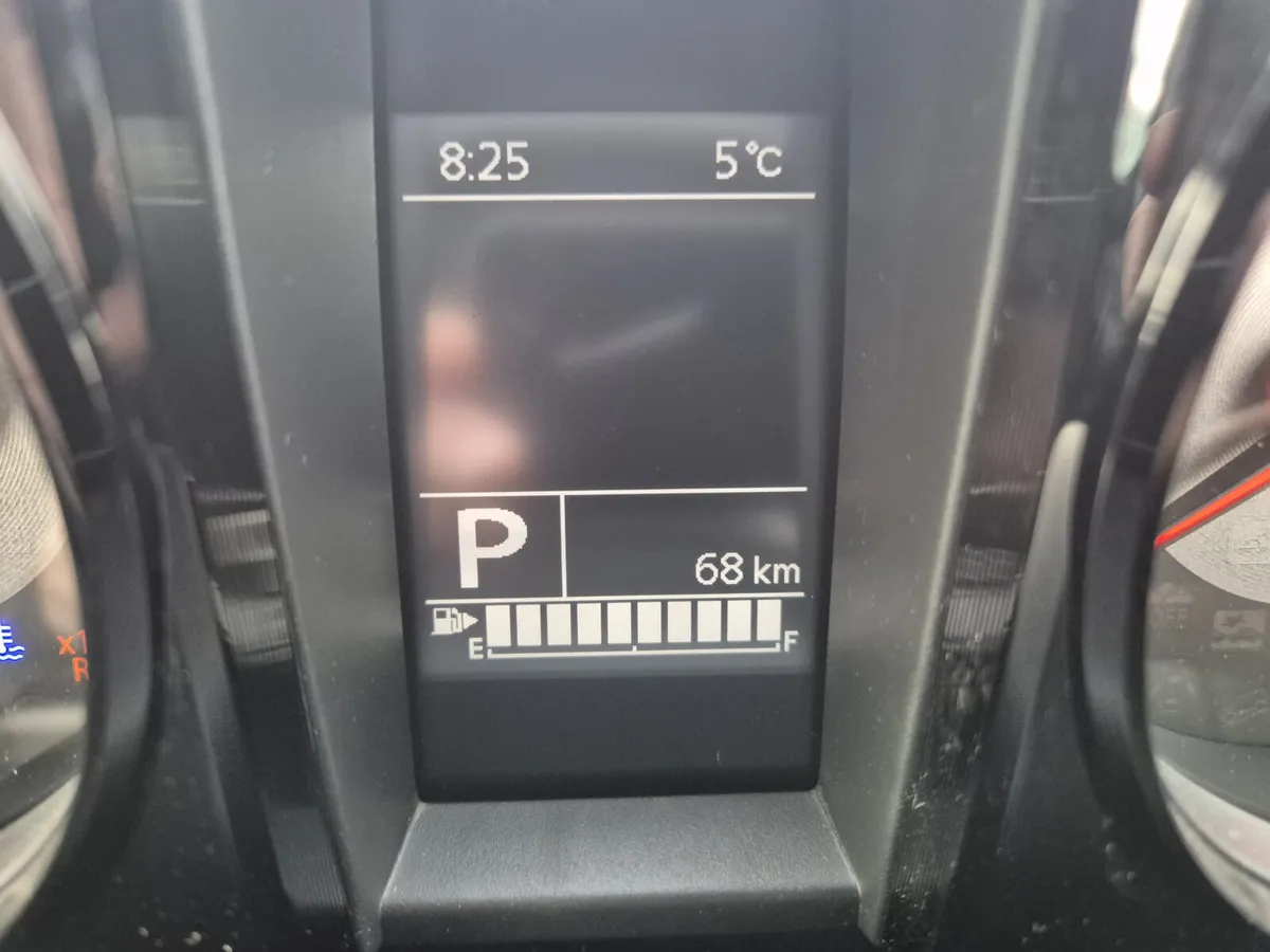 2025 SUZUKI JIMNY NOMADE 5DR AUTO - Image 4