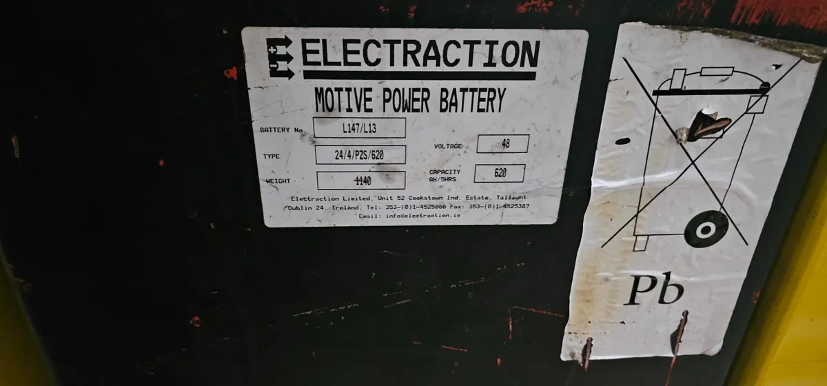 Hyster T1.2 VNA Electric Forklift - Image 4