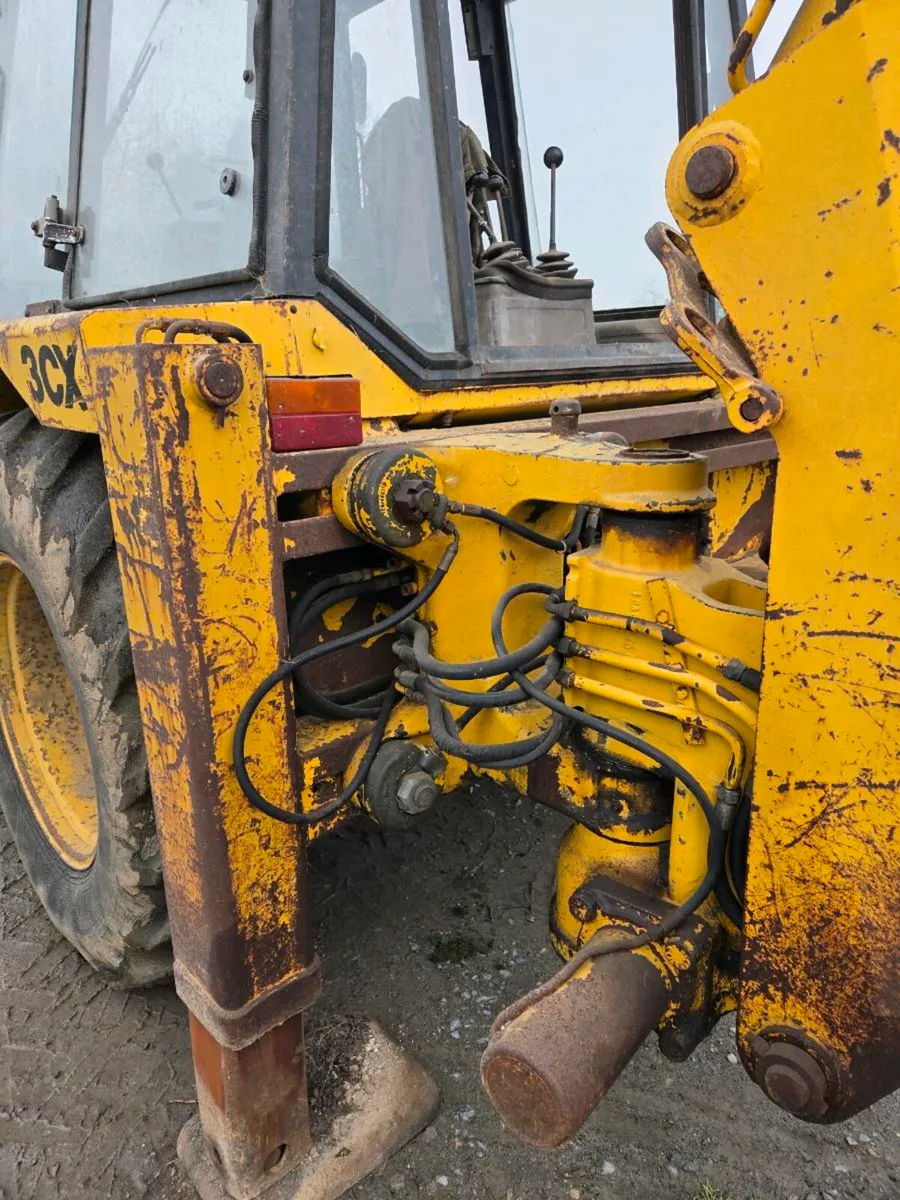 JCB 3cx - Image 1