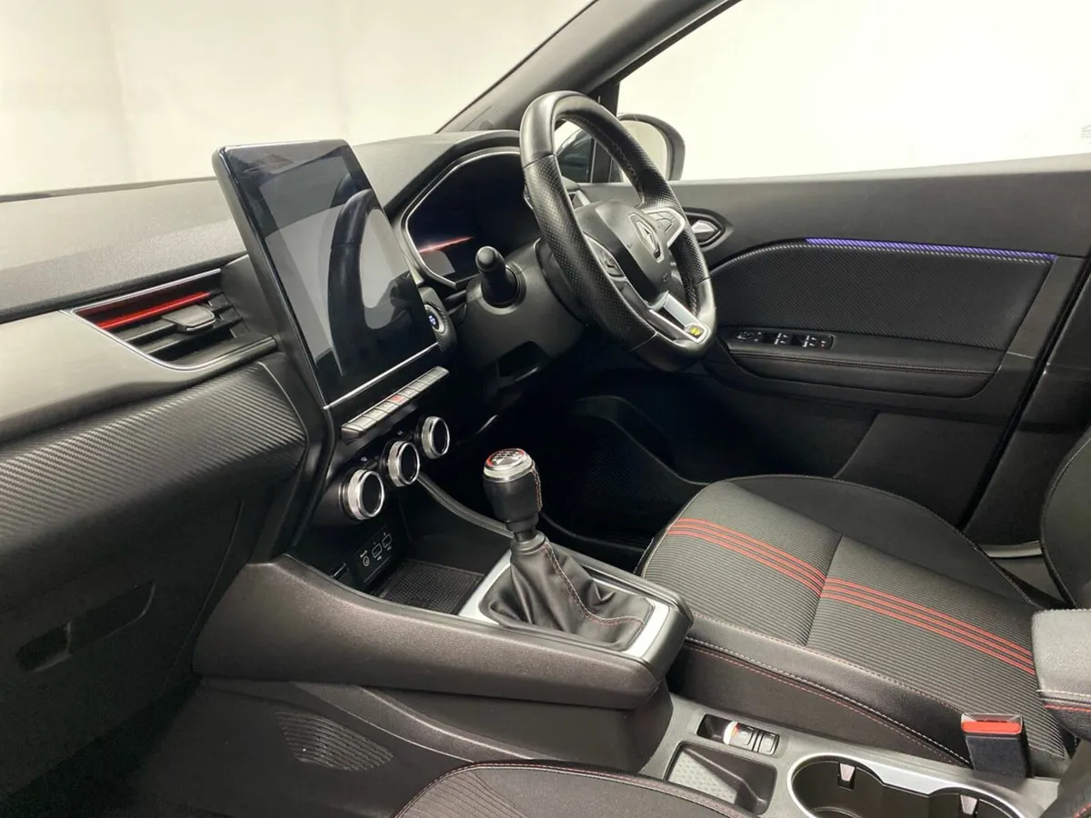 Renault Captur TCe 90 RS Line - Image 2