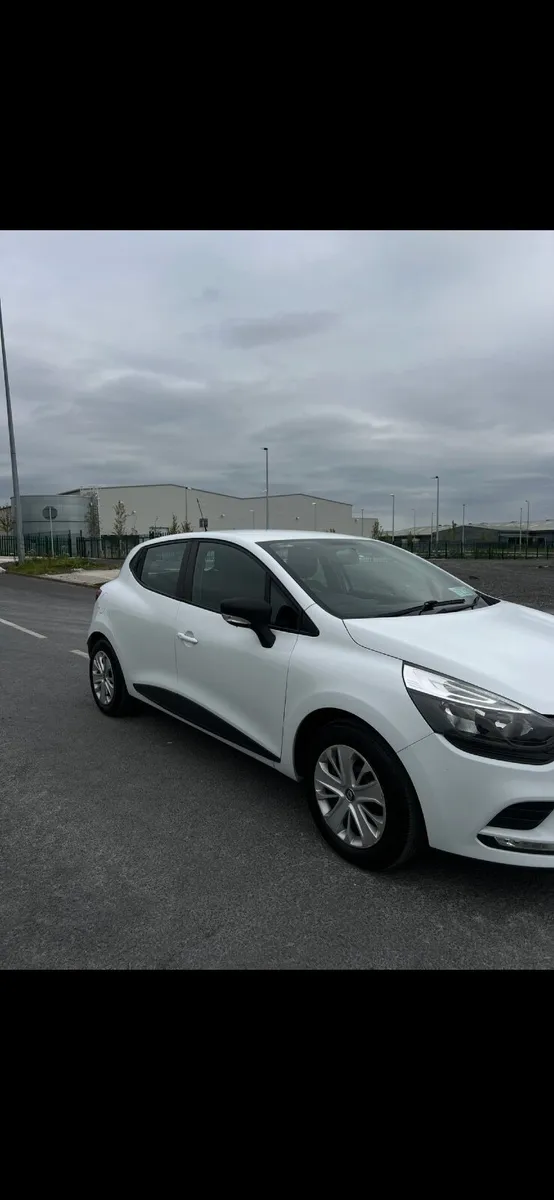 Renault Clio 2018 - Image 3
