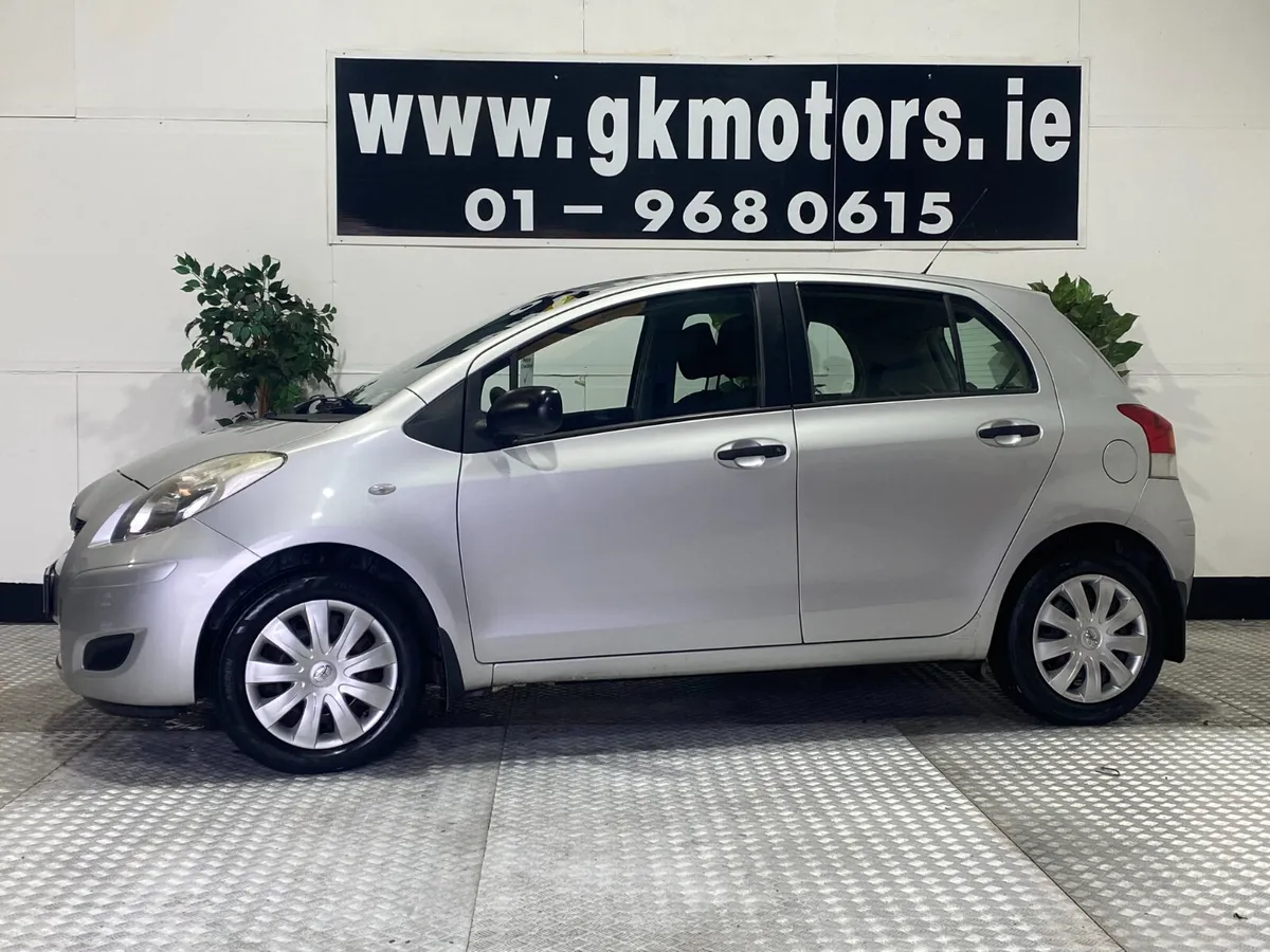 Toyota Yaris 2010///NEW ARRIVAL/// - Image 2