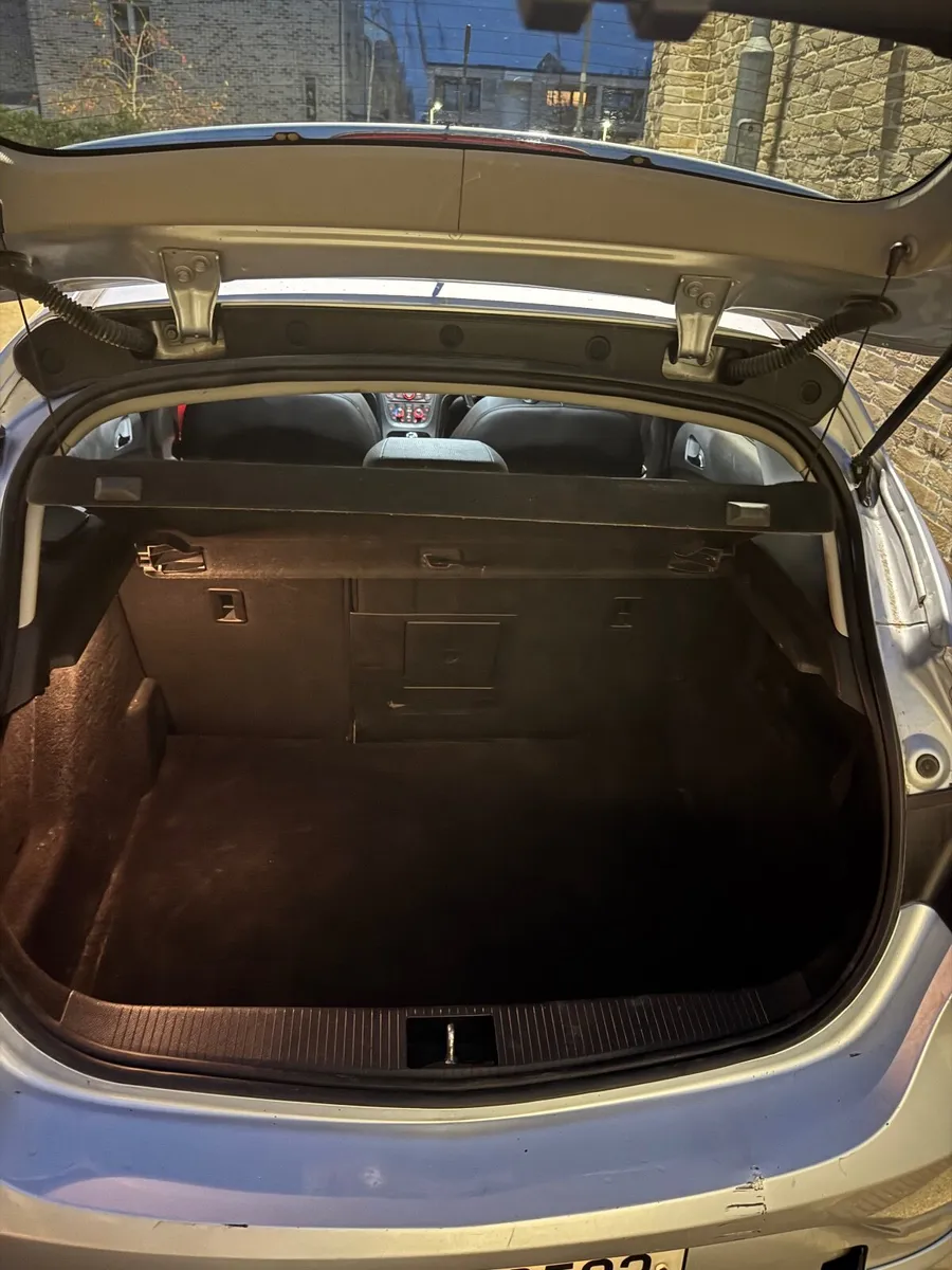 Vauxhall Astra 2015 - Image 3