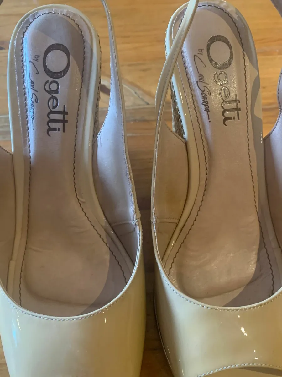 Carl Scarpa Ladies Tan Wedges - Image 2