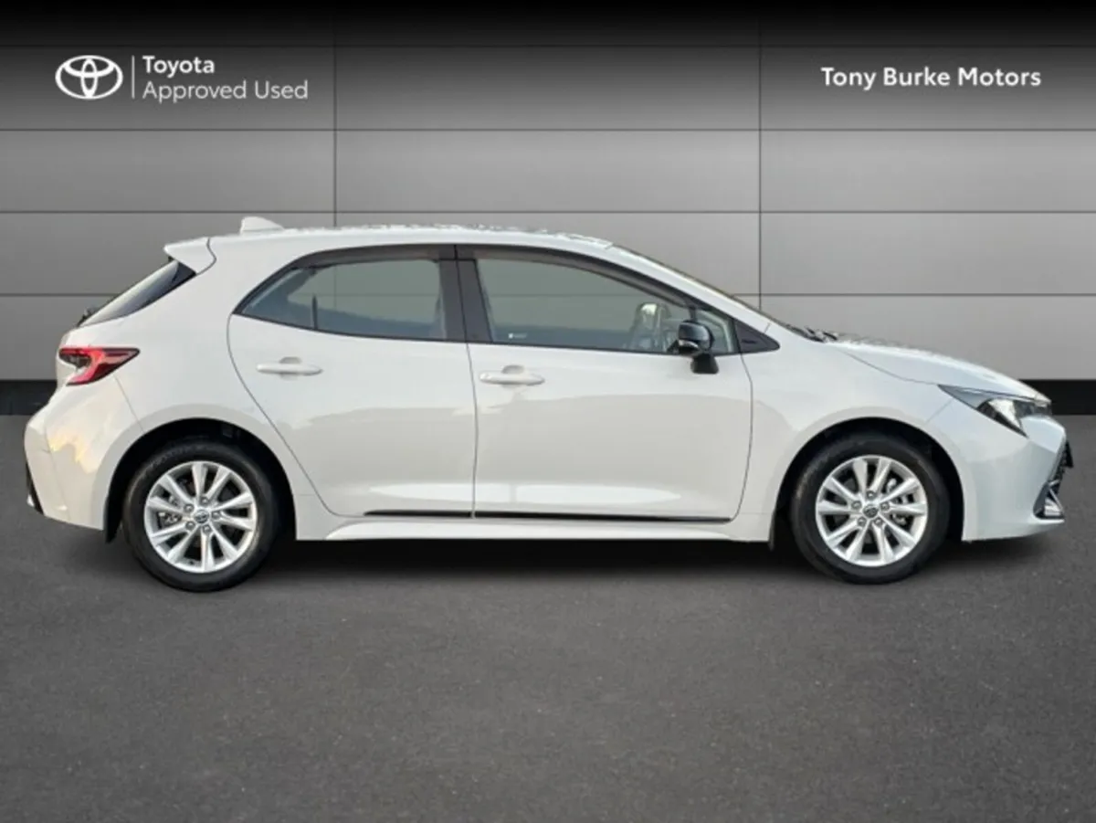 Toyota Corolla 5dr Hatchback - LUNA - Save EUR 5,0 - Image 3