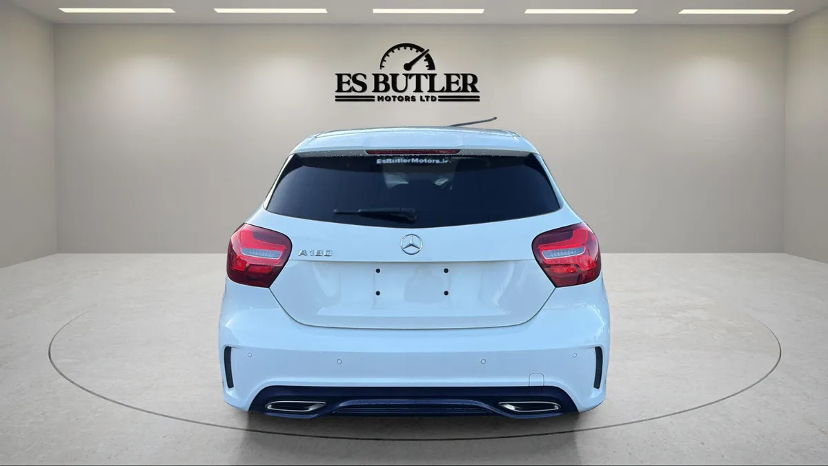 2016 Mercedes-Benz A-Class 1.6L AUTO AMG PREMIUM - Image 4