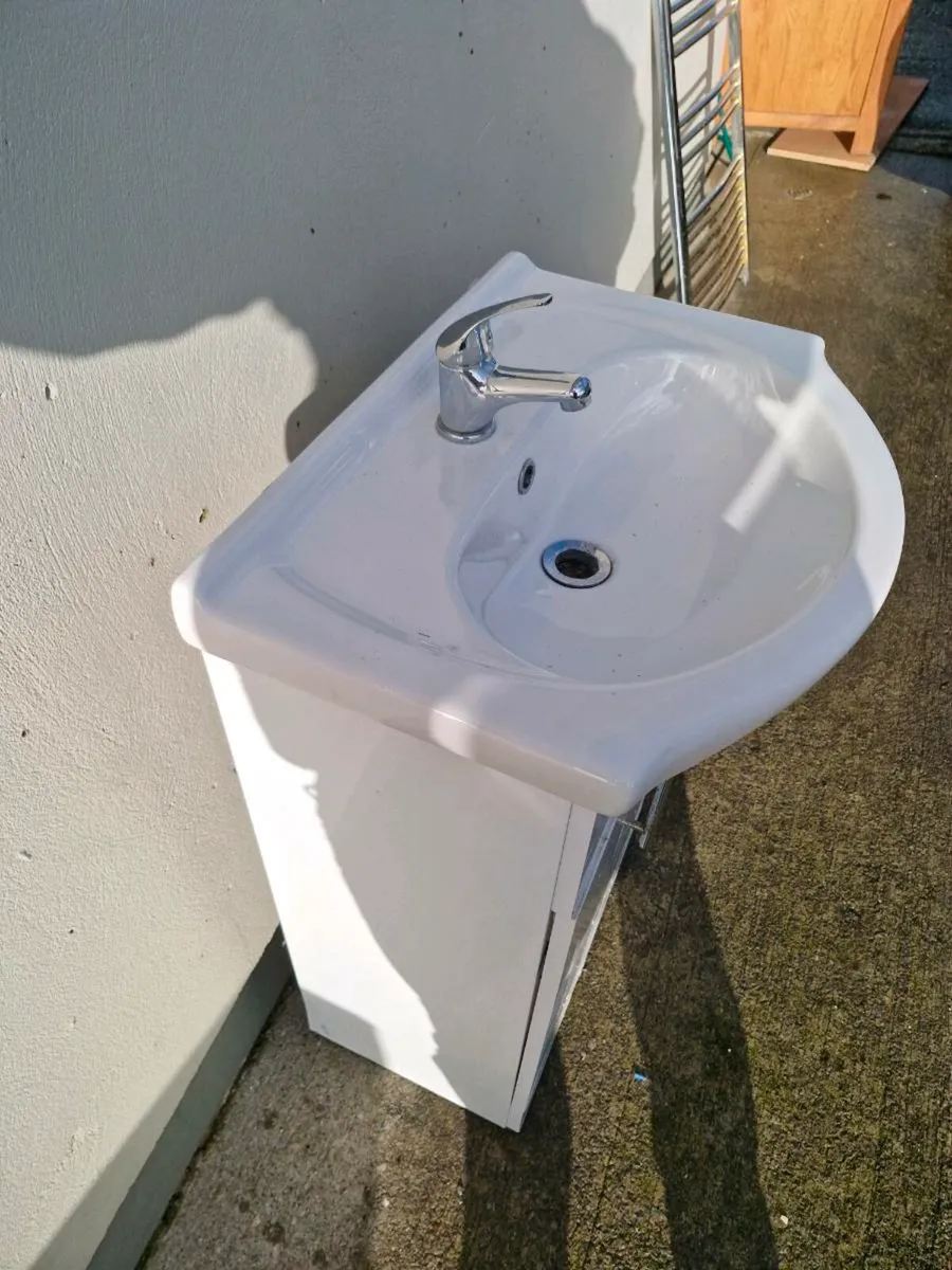 Vanity bathroom unit - Image 3