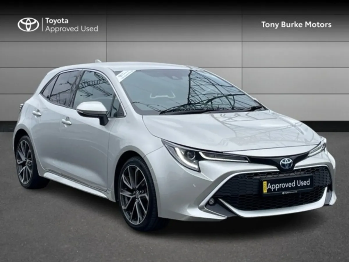Toyota Corolla Hatchback 5dr Hybrid - Stunning &ld - Image 1