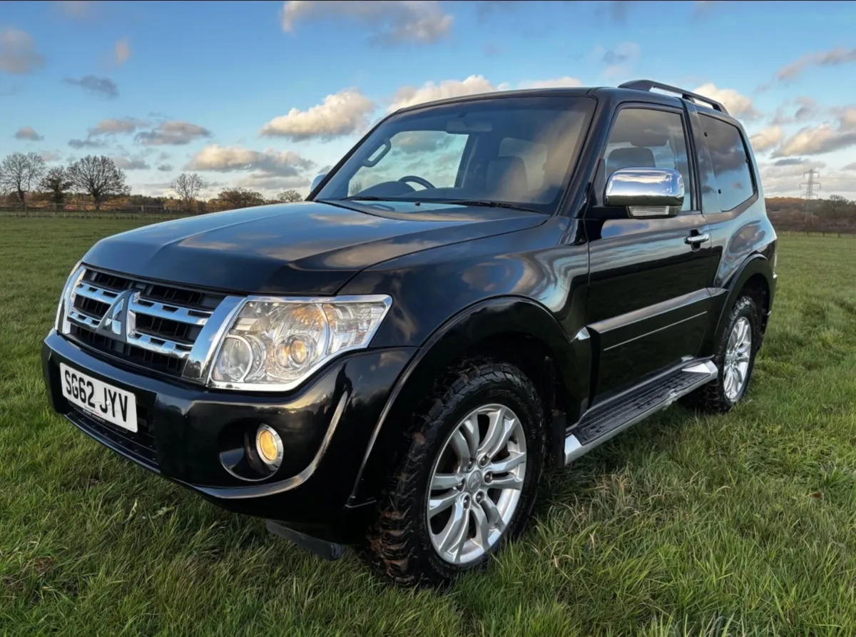 Mitsubishi Pajero 2012 - Image 1