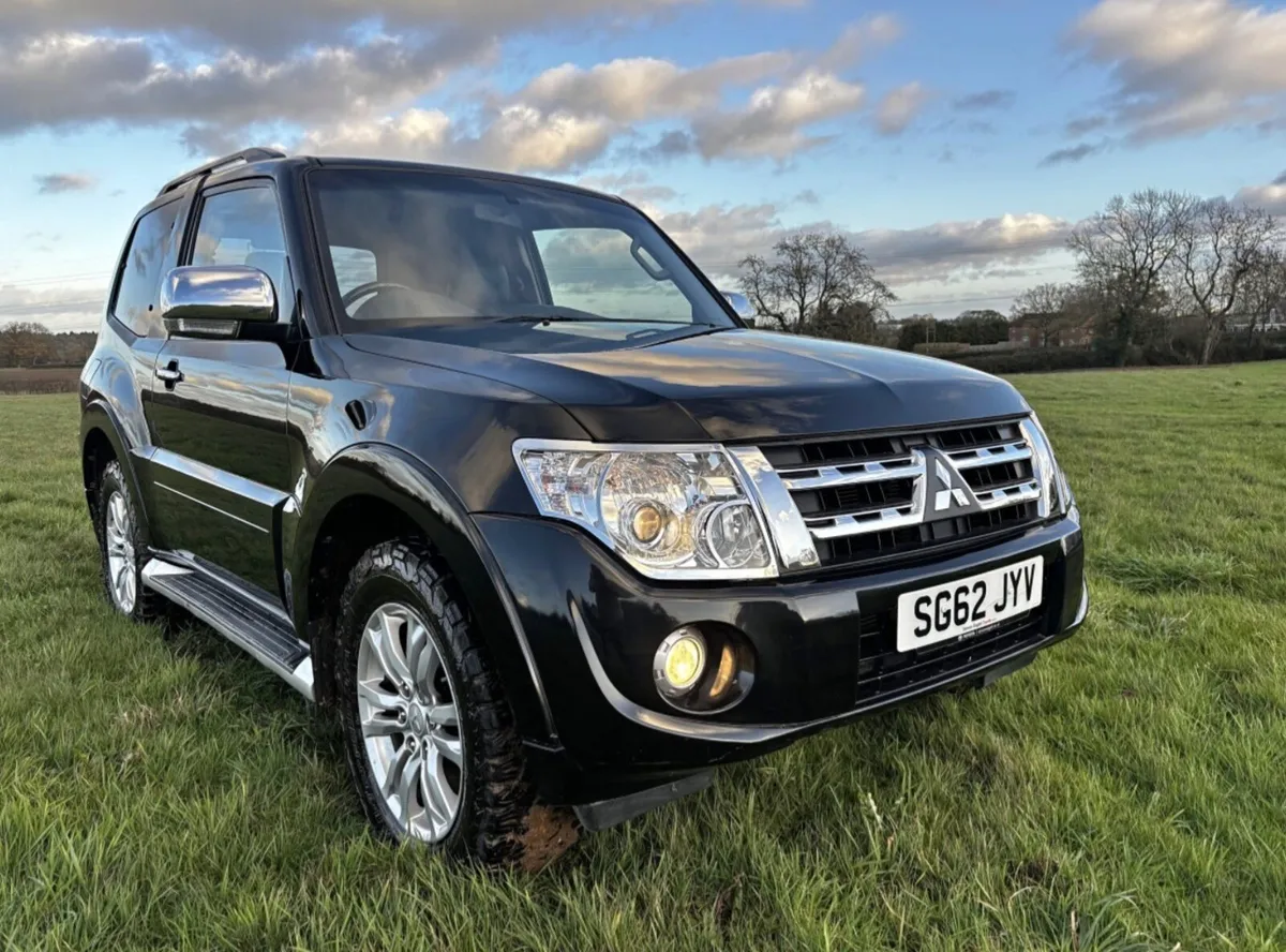 Mitsubishi Pajero 2012 - Image 4