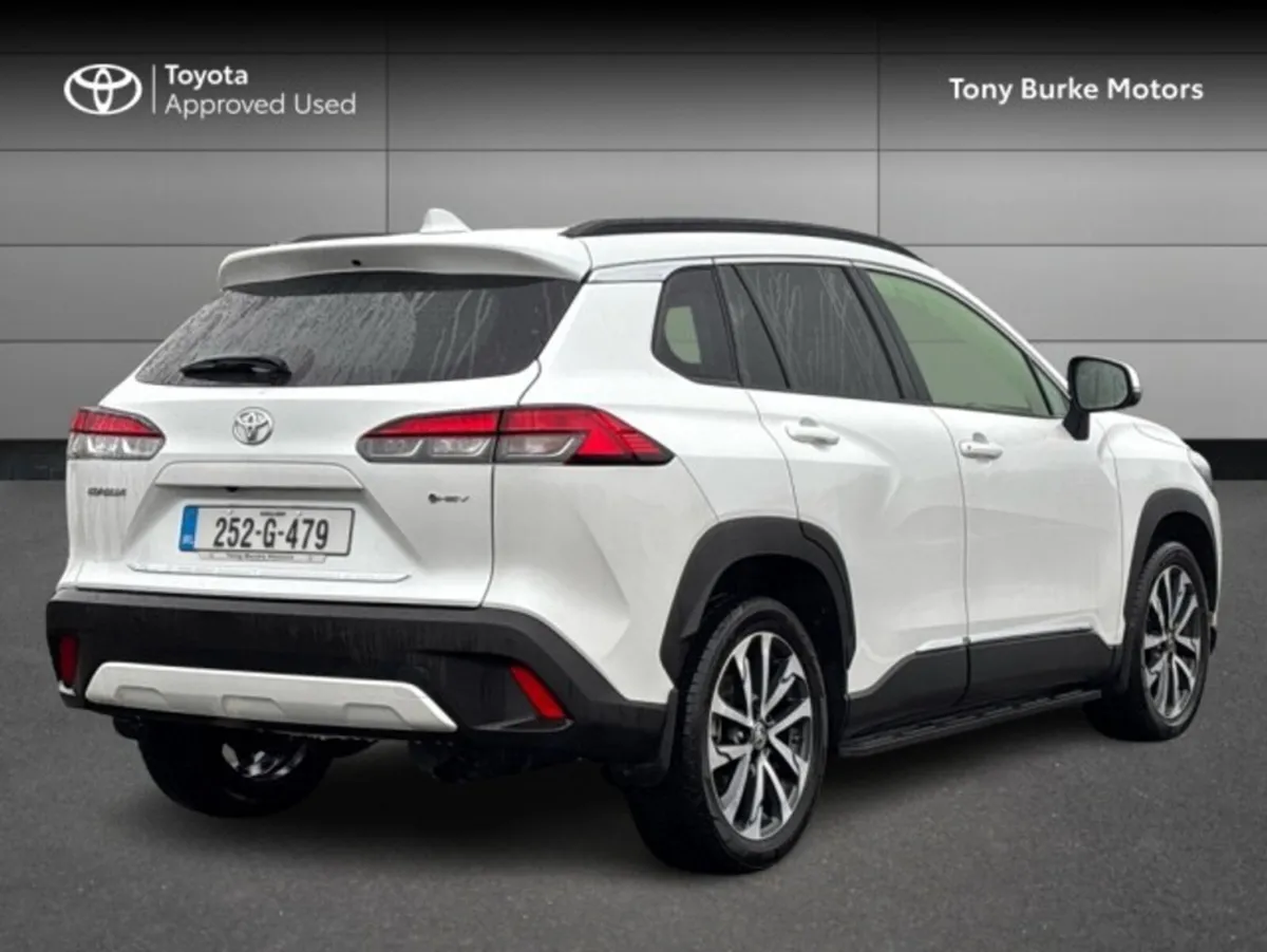 Toyota Corolla CROSS - Save EUR 4,500 - LunaSport - Image 2