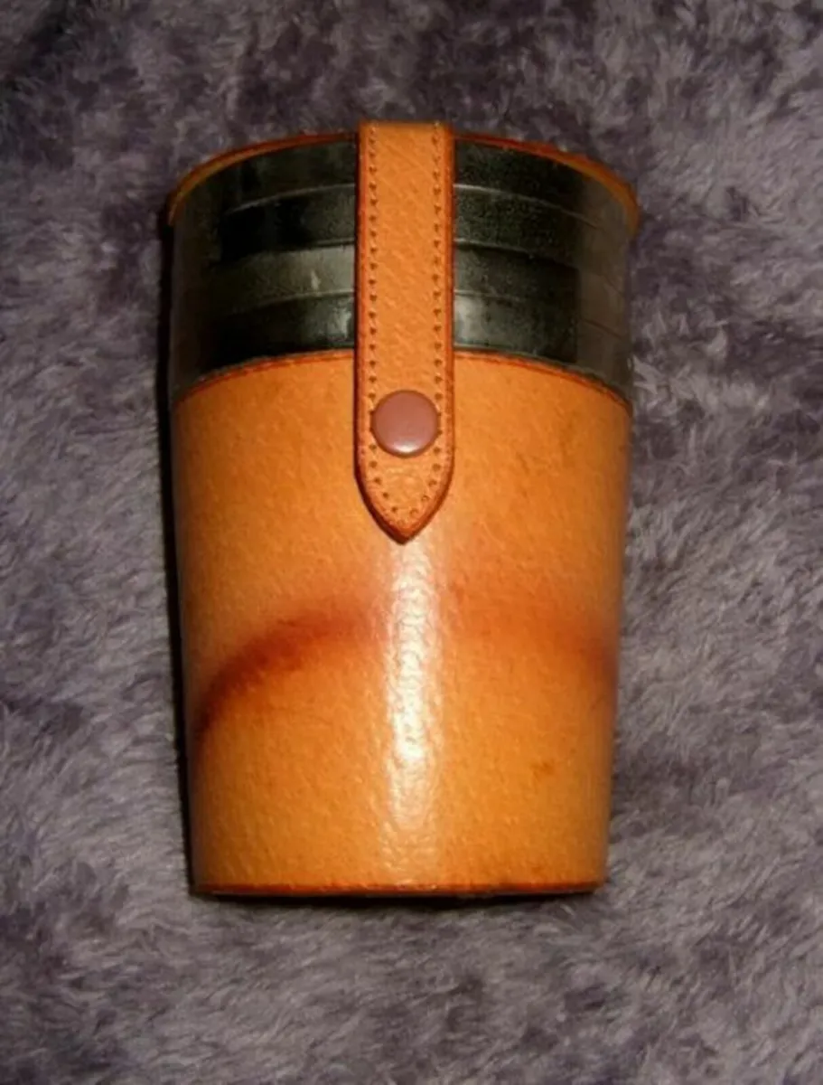Vintage Harrods Stirrup Cups & Leather Case - Image 3