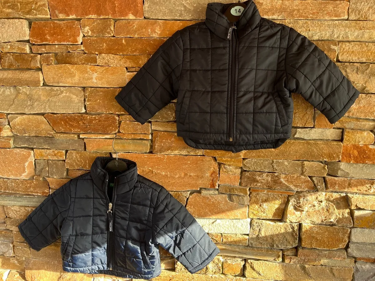 Kids navy puffa jacket - Image 1