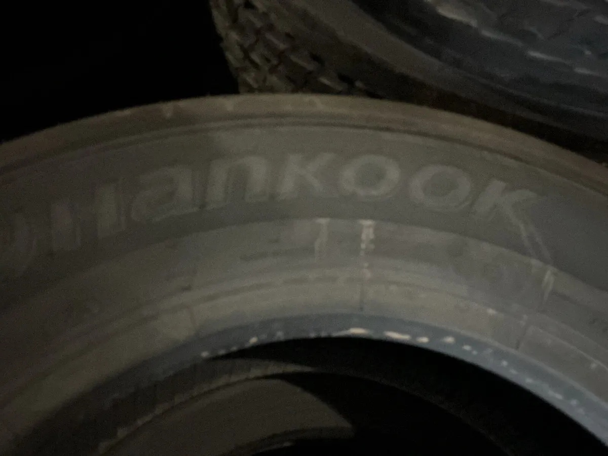275 /70 R 22.5 Hankook Tyres - Image 3