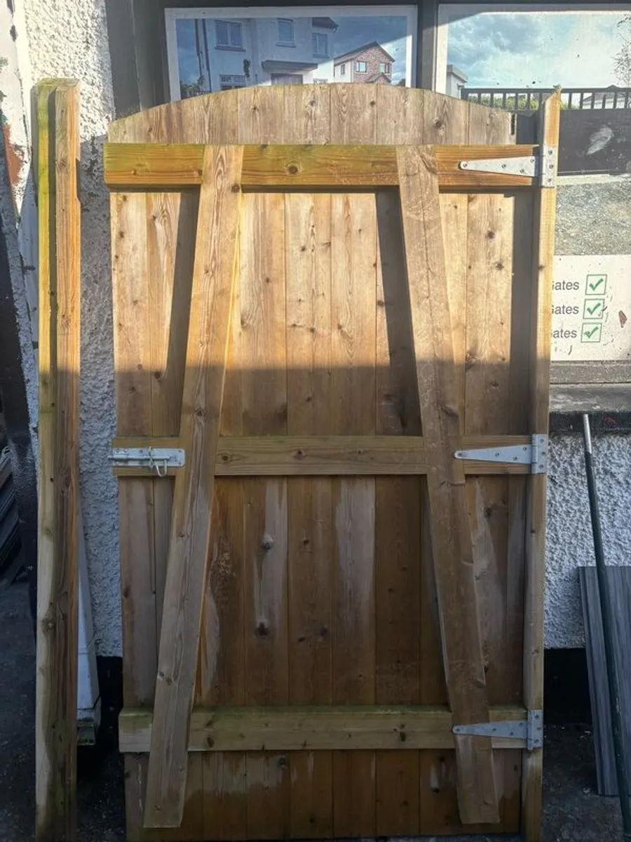 Timber Gate - Image 1