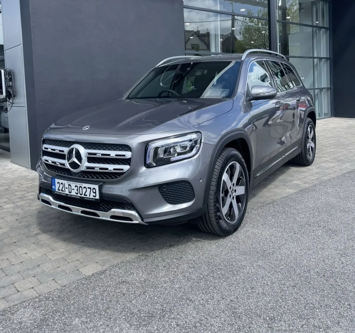 Mercedes-Benz GLB 2022 200D Progressive 5 Seats - Image 1