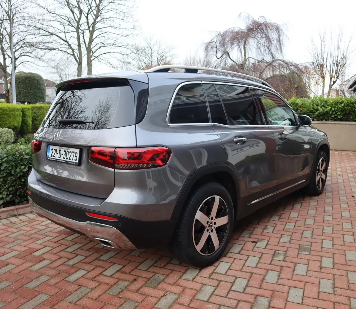 Mercedes-Benz GLB 2022 200D Progressive 5 Seats - Image 3