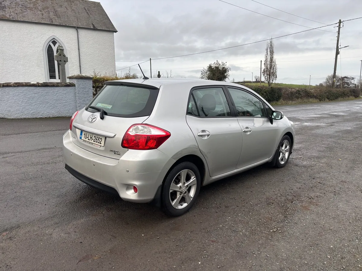 Toyota auris automatic - Image 4