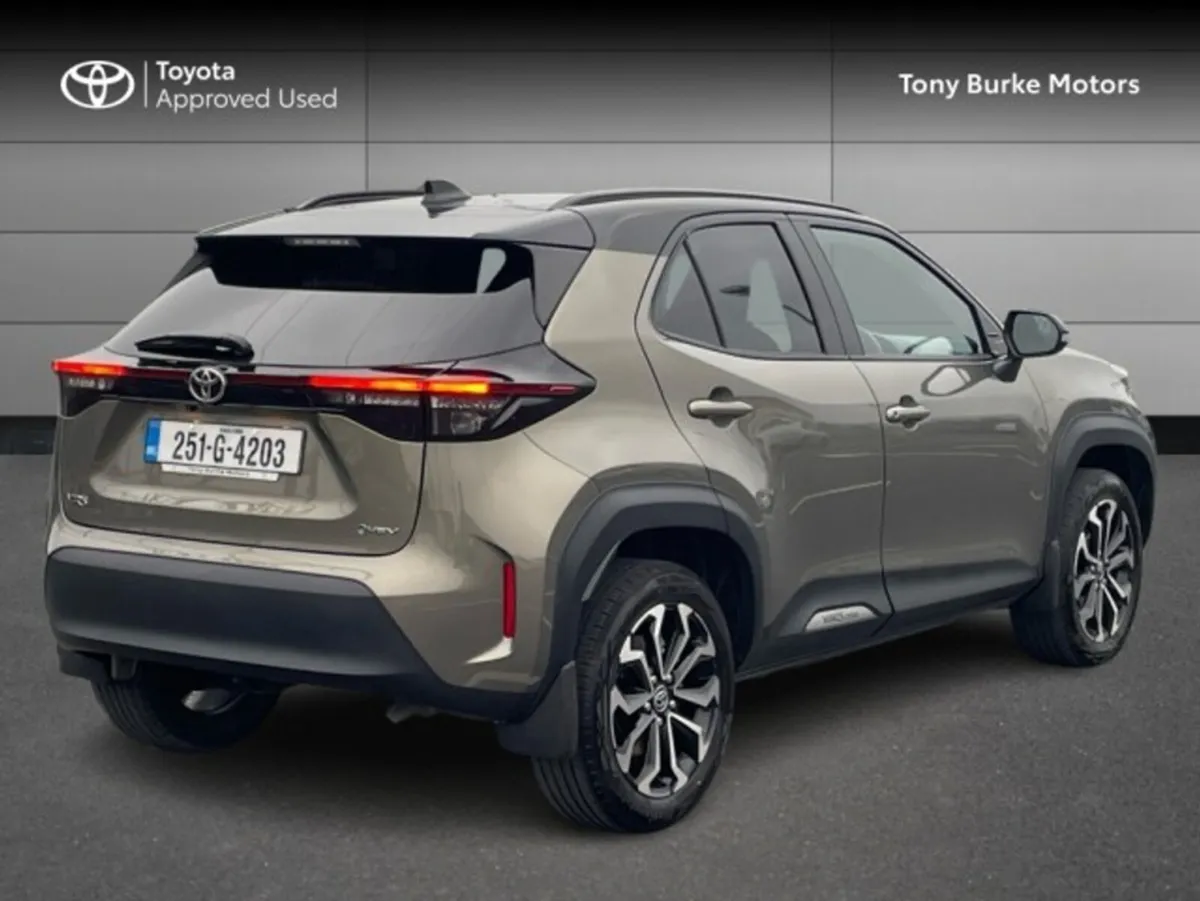 Toyota Yaris Cross - Save EUR 3,100 - LunaSport Bi - Image 2