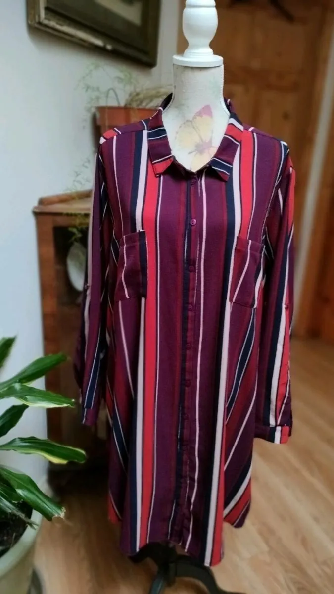 Ladies Multicoloured New look CURVES shirt like dr - Image 2