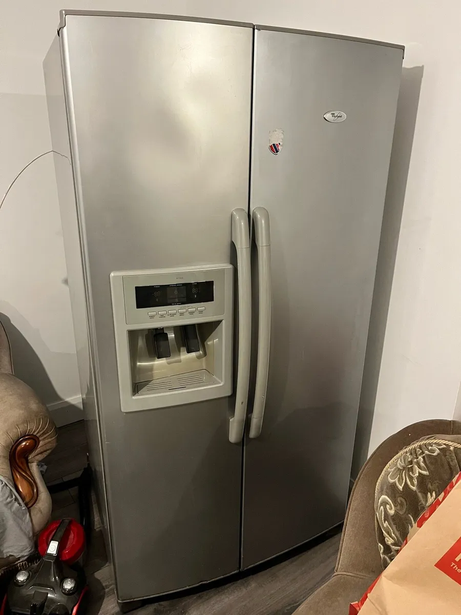 FREE broken fridge for parts - Image 1