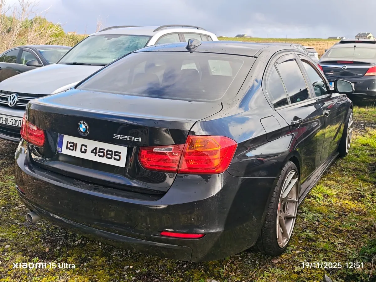 BMW 3-Series 2013 - Image 2