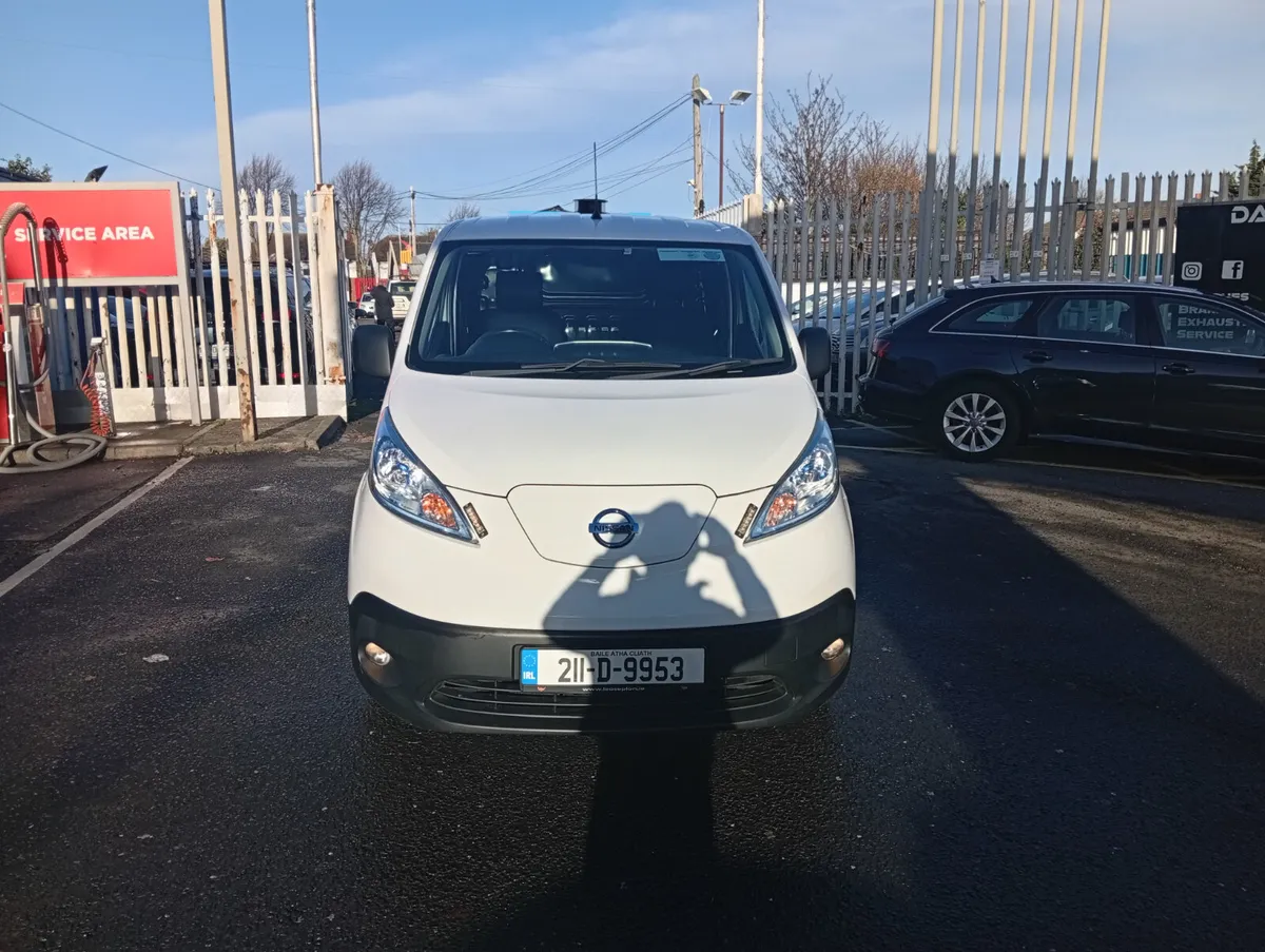 Nissan NV200e only 11,000 kms - Image 2