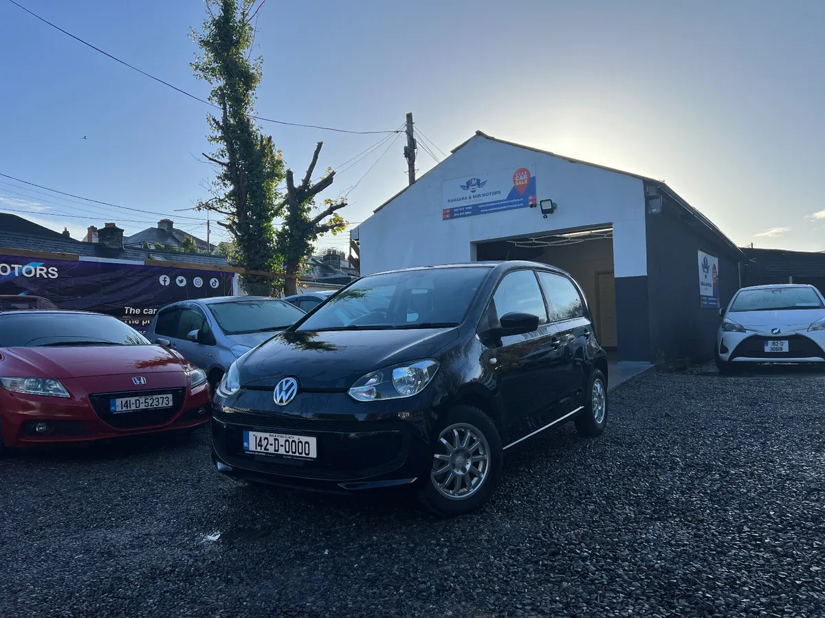 2014 Volkswagen up! Automatic - Image 2