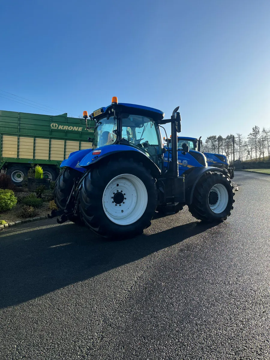 New Holland T7.230 - Image 3