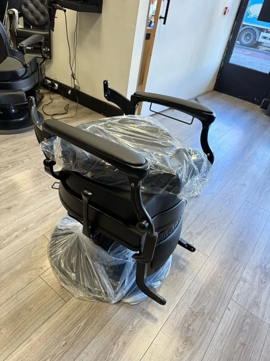 barber chair - Image 3