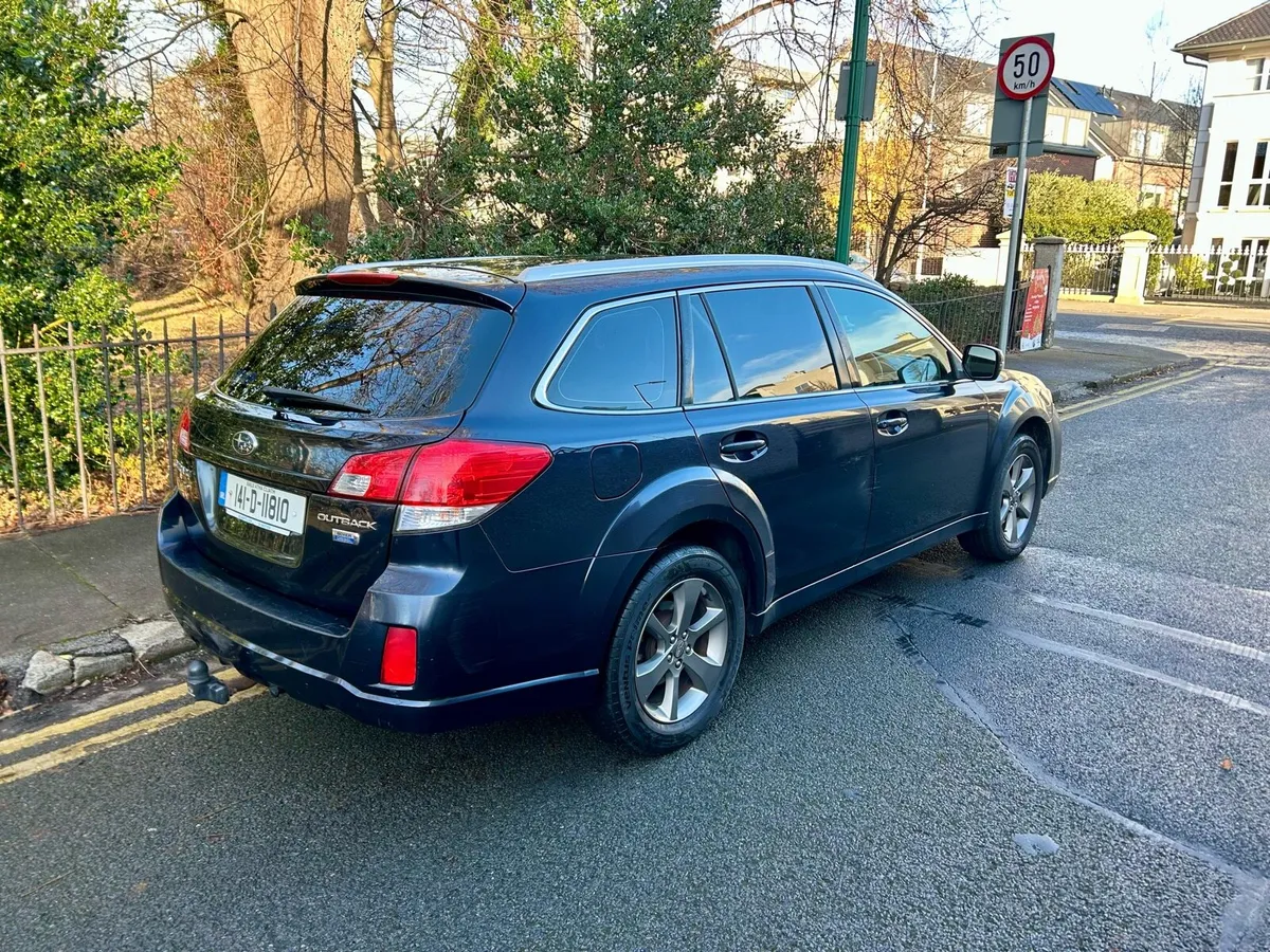 2014 Subaru Outback Boxer AWD Auto - Image 3